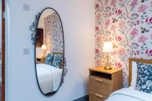 Charming Fulham 3BR 3BA Steps from Tube