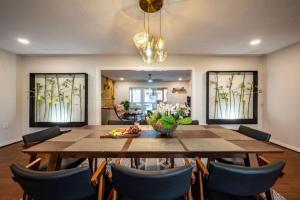 Bamboo Lagoon, Poolside Firelight, Jacuzzi and BBQ