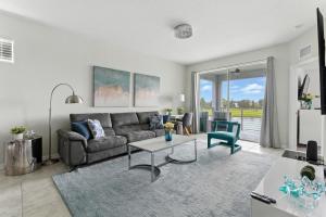 Last Minute Disney Luxury Condo with Balcony. Book Now SLR541