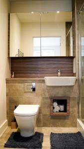 Beautiful Flat 2-Mins away from Rochester Station