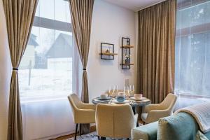 Ferienwohnung mit Stellplatz, ruhig gelegen, nahe Bahnhof, ideal für Wander- & Skiurlaub