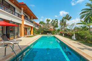Lake Villa for 8 Guests near BangTao beach & Laguna Golf course