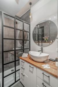 Grzegórzki Apt - Air Con, Balcony, Vistula View - by Rentujemy