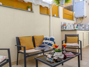 Apartment Das Haus der Provokation by Interhome