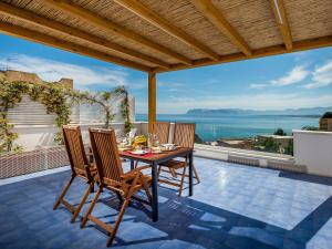 Apartment BluOltremare-Terrasse by Interhome