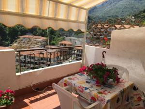 Apartment mit Terrasse by Interhome