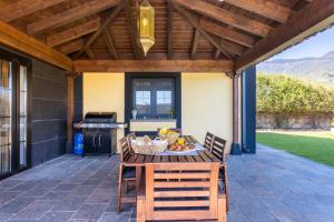 Home2Book Family Home with Jacuzzi in Candelaria