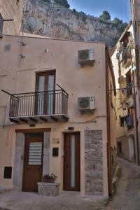 Apartment La Rosa del Deserto B by Interhome