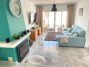Modern Townhouse 7min walk beach and 15 to Duquesa