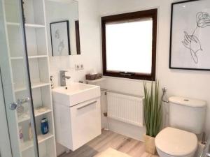 Holiday Home in Wervershoof mit Terrasse und Garten by Interhome