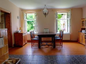 Holiday Home für eine große Familie oder eine Gruppe von Freunden by Interhome