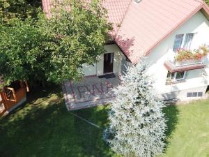 Holiday Home Komfortables Ferienhaus Ewa in Meszna Opacka by Interhome