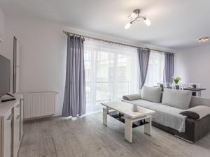 Apartment Stylische Ferienwohnung Flotylla am Meer by Interhome