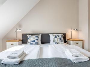 Apartment Helle Ferienwohnung Bianco 49 by Interhome