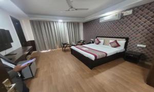 FabHotel Delight Suites