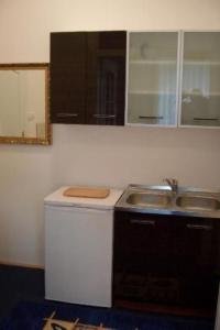 Apartment kleines Appartement für 2 Personen mit Gartenblick by Interhome