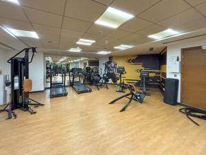 Frank Porter - Ansam Building 1 - Yas Island