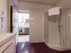 Apartment Wohnung in Lucija mit Garten by Interhome