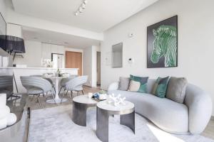 Frank Porter - Ahad Residences