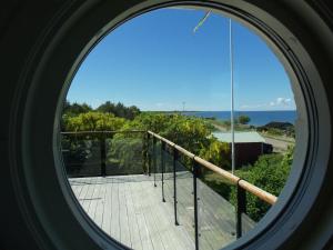 Holiday Home Freistehende Strandvilla mit großem Balkon by Interhome