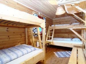 Holiday Home Charmantes Blockhaus- Sauna und Kamin by Interhome