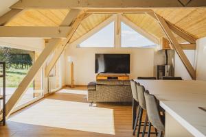 La Flânerie, spacieux loft au calme avec jacuzzi