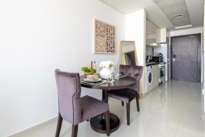 Frank Porter - Damac Ghalia