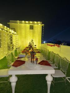 Luxury 3bhk Penthouse with private garden terrace in Lalpur