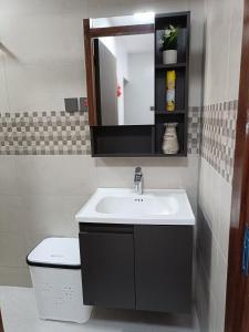 D&D Residency-Staycation by Winnie