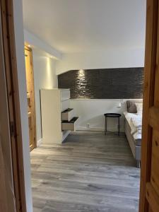 Stenkällan - express bus number 5