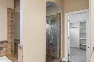 Luxury Family Oasis w Pool & Gazebos