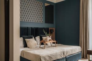 Renaissance Suites by Fragola Apartments