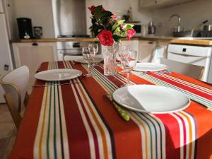 Maison typique proche plage de Kerleven et golf, calme, jardin reposant, services de conciergerie - FR-1-481-165