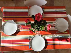 Maison typique proche plage de Kerleven et golf, calme, jardin reposant, services de conciergerie - FR-1-481-165