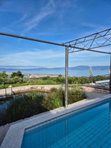 Villa Suzi - Family Farm Stay with Donkeys, Pool and Sea View near Rijeka