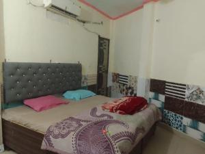 गोपाल जी अतिथि भवन