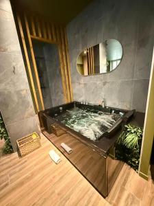 February 2 - Love Room Spa - Partdieu