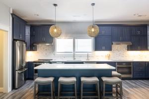 Luxury Condo with Sauna Theater Elevator GameRm