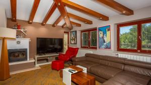 Beautiful Villa Grande with pool Island Krk