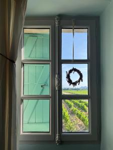 Mas L EPICURE- Charming Provence B&B, Apartment, Pool & Vines