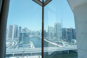 Elegant 2BR Canal & Burj Khalifa Partial View 5