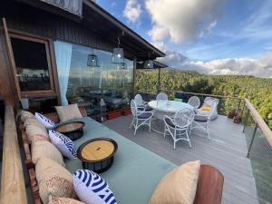 Harvest Palace Munduk