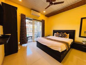 Aroma Residency 2bhk villa & delux rooms