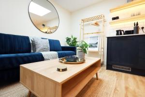 The Central Swansea Hall 1BR Apartment