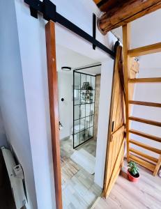 EscapeTinyCabin by IezerVenture