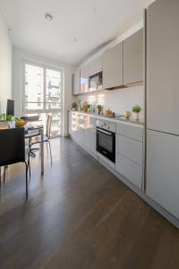 Budget central 2-bed flat in Elephant & Castle