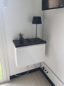 Superbe T2 mezzanie, 200m du village naturiste, clim, wifi, piscine