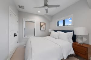 Wimberley Hills - Lake Access, Fireplace & Gym