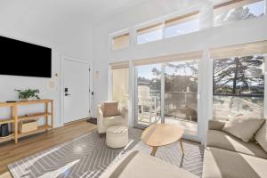 Bay View Loft