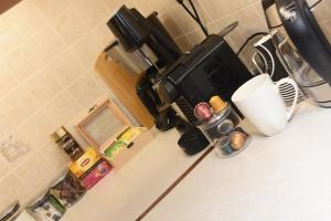 Modern City Apartment Balcony & Free Parking